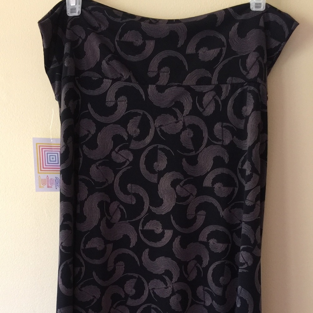 Lularoe Azure Skirt Black & Gray